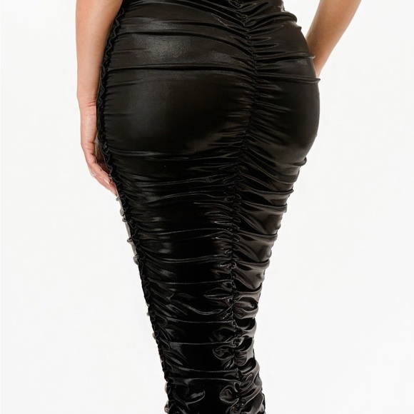 Metallic Rushed Halter Dress - Picture 4 of 4